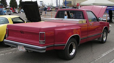 Chevrolet S-10 that wants to be converted to electric!